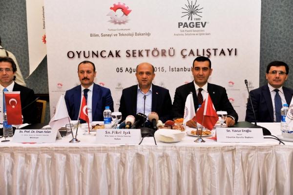 The Minister of Science, Industry and Technology Fikri Işık convened with the industry representatives at the 